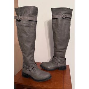 Gray fur-lined knee boots Sz 9